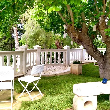 Dimora Idruntina فندق مبيت وإفطار