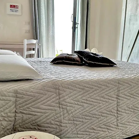 فندق مبيت وإفطار Dimora Idruntina أوترانتو