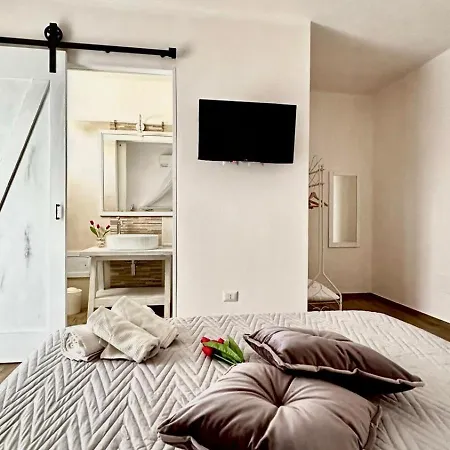 فندق مبيت وإفطار Dimora Idruntina